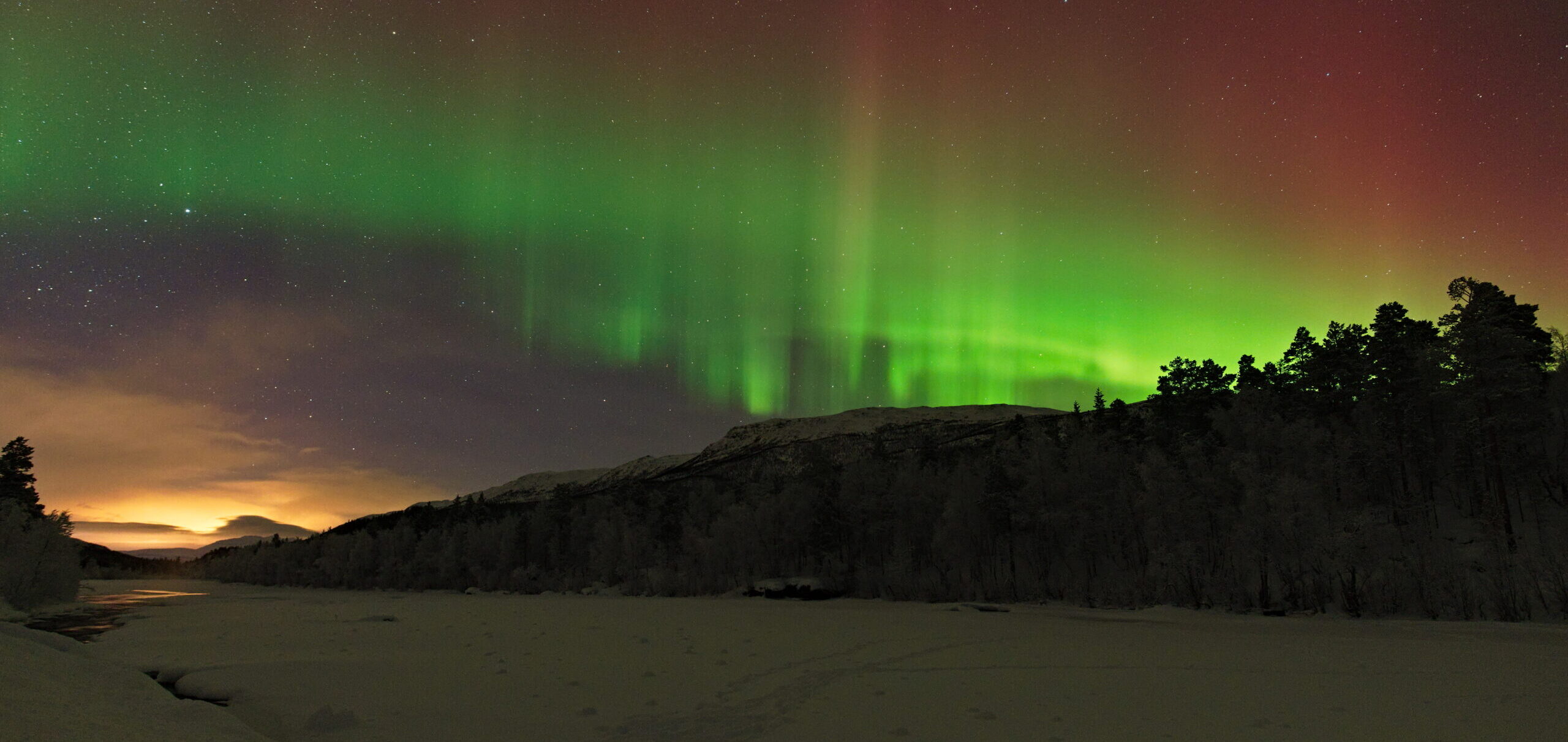 Northern Lights Hunt Tromsø